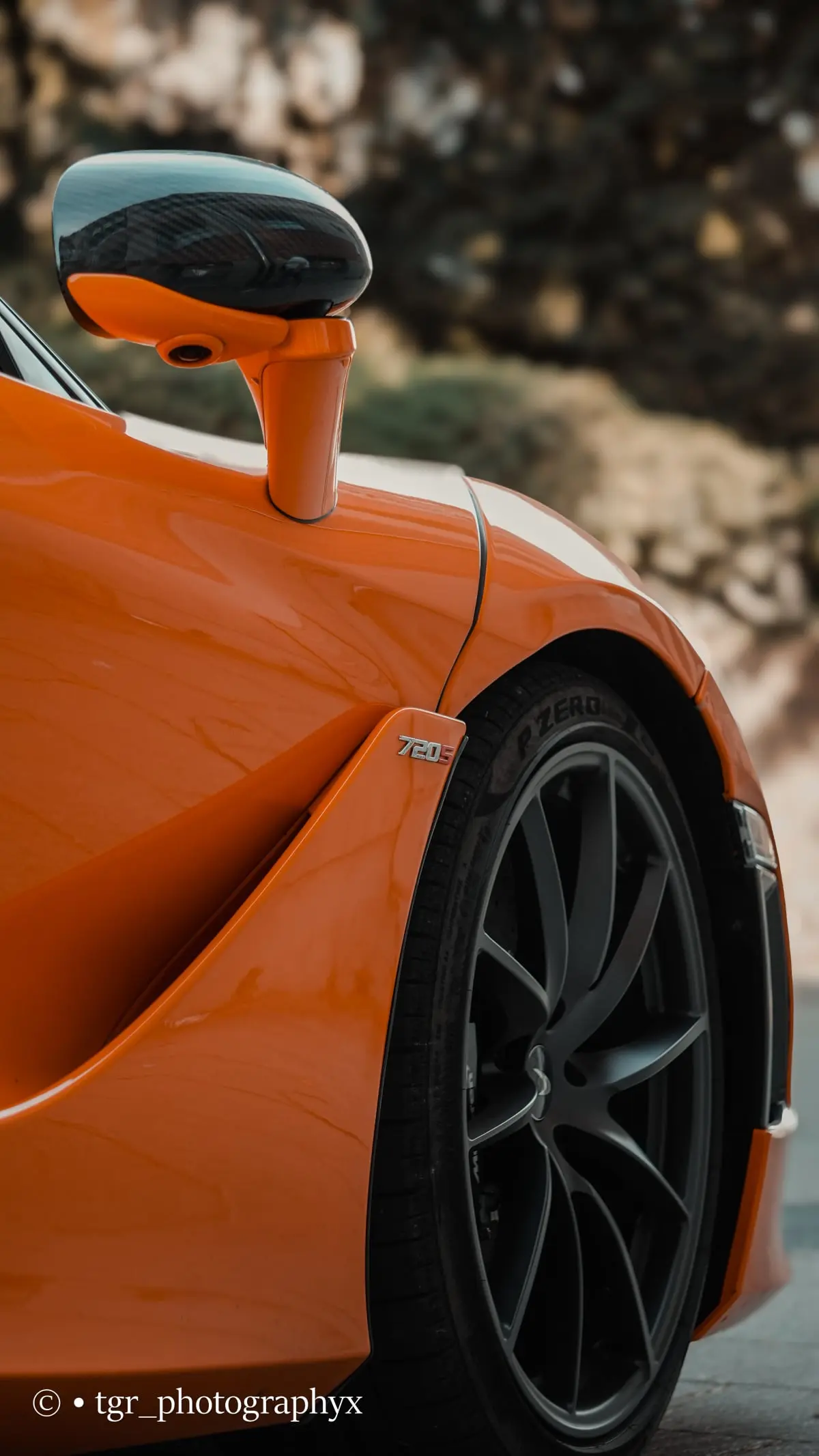 Seitenansicht eines McLaren mit Copyright-Wasserzeichen